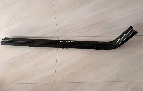 Seat Alhambra (Mk2) Sliding door upper top rail 7N0843872F
