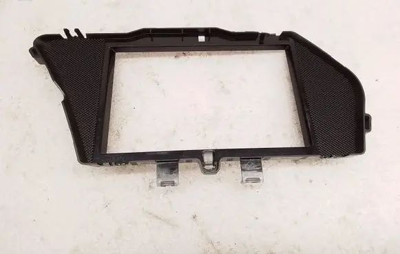 Mercedes-Benz GLK (X204) Radio/GPS head unit trim A2046801789 07151000