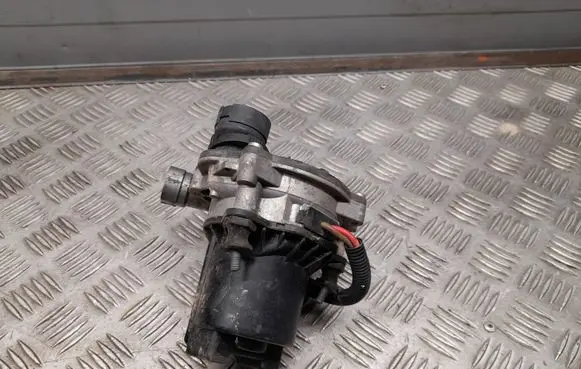 Audi A8 S8 D4 4H Secondary air pump 079959231C