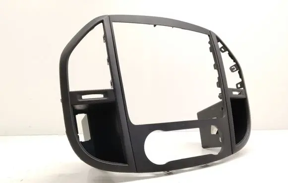 Mercedes-Benz Vito Viano W447 Radio/GPS head unit trim A4476890647 T0520106