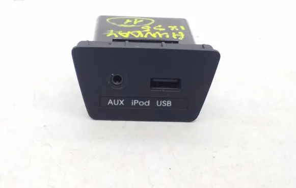Hyundai ix35 AUX in-socket connector 2S000TAN 961102S000TAN