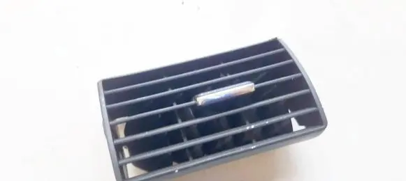 Ford Mondeo Mk III Dash center air vent grill