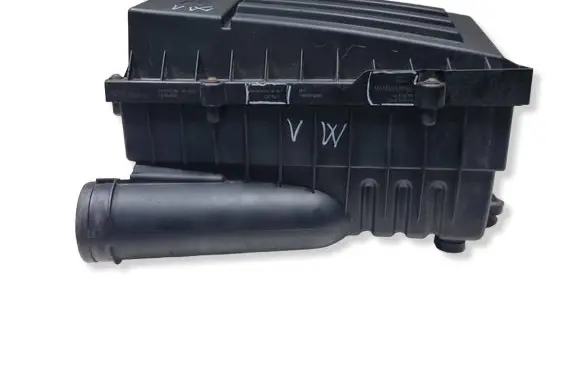 Volkswagen Touran I Air filter box 1K0129620E C351541
