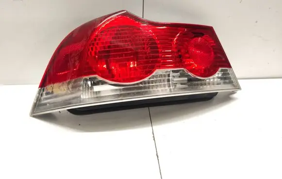 Volvo C70 Tailgate rear/tail lights