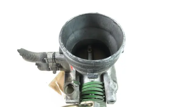 Hyundai Coupe Throttle body valve 3517022010