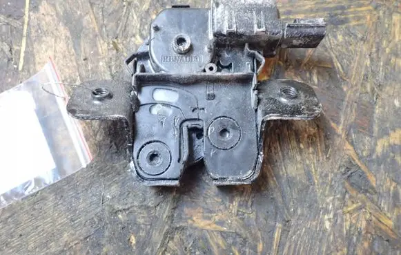 Renault Clio V Tailgate/trunk/boot lock/catch/latch 846304010R