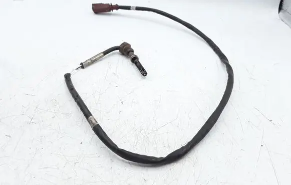 Volkswagen PASSAT B6 Exhaust gas temperature sensor 03L906088AJ