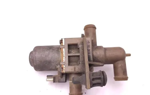 Mercedes-Benz Sprinter W901 W902 W903 W904 Coolant heater control valve 0018300684 1147412047