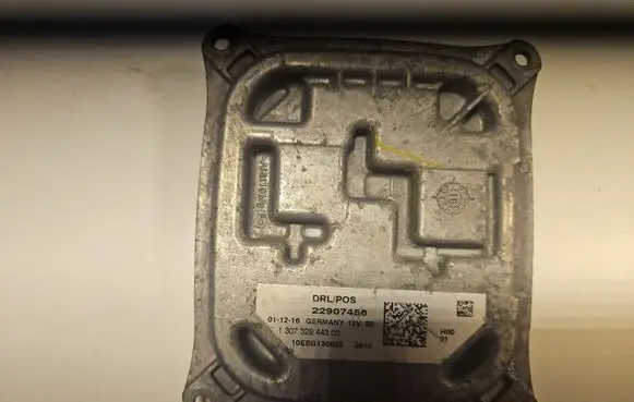 Chevrolet Camaro Xenon control unit/module 22907456 130732944300 10EEG130022