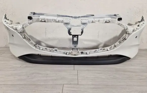Mazda 3 Front bumper BCKN50031