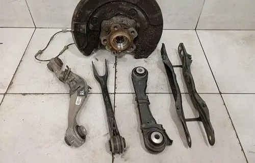 BMW 7 G11 G12 Rear wheel bearing hub 6865661