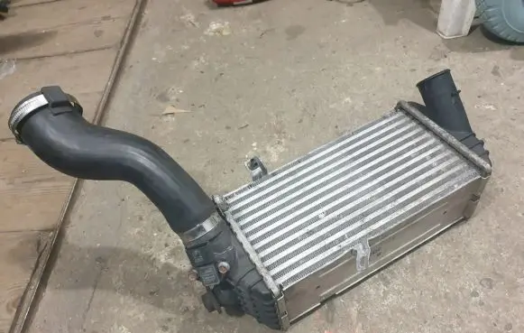 Hyundai i20 (PB PBT) Intercooler radiator 282702A090