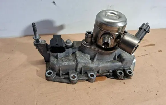 Volvo V60 Fuel injection high pressure pump BM5G9D376 BM5G9346