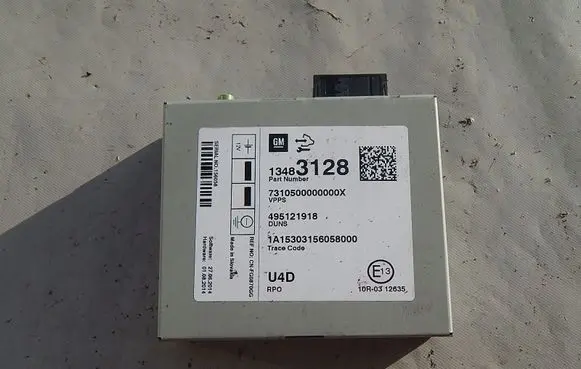Opel Astra J Sound amplifier 13483128OpelOE