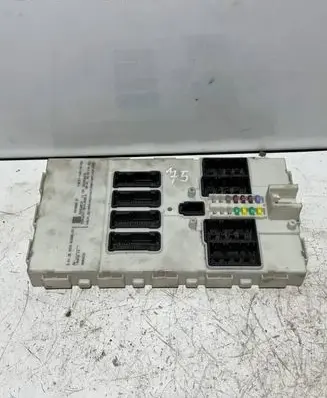BMW 1 F20 F21 Fuse module 9315686 8300836236 52450AF07