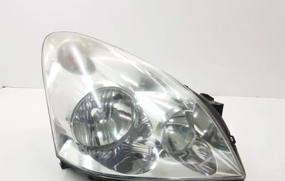 Toyota Corolla Verso AR10 Headlight/headlamp E110683 7357230400