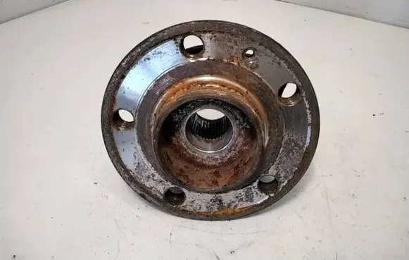 Volvo S80 Front wheel hub