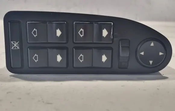 BMW 5 E39 Quarter vent window switch 419371 6904306 99132