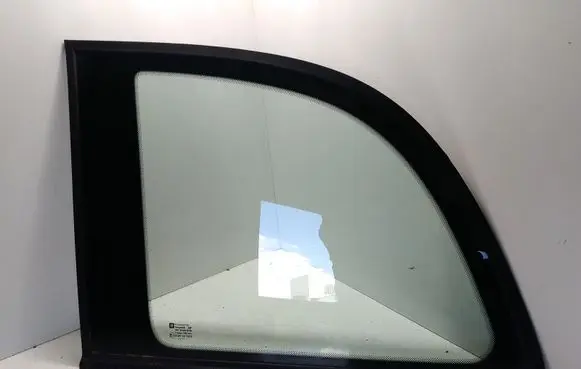Opel Zafira A Rear side window 90579311 90579313