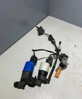 Volvo S60 Windscreen/windshield washer pump AV6113K082AA BK2117K624BA 289110002R
