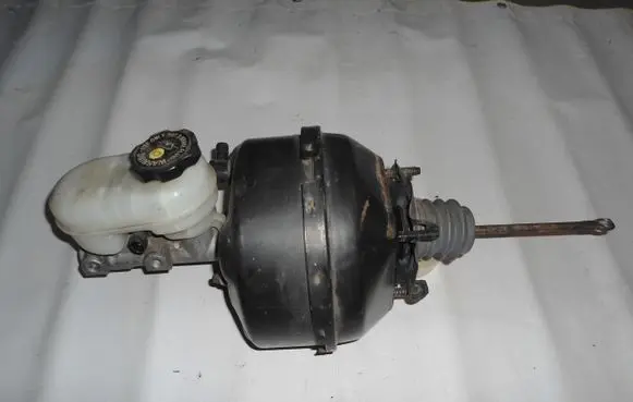 Chevrolet Corvette C5 Brake booster