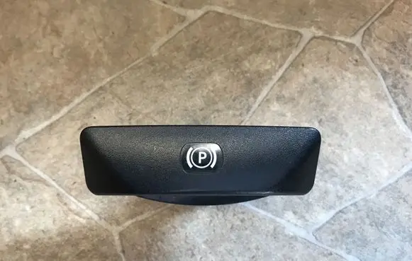 Mercedes-Benz E W212 Hand brake release handle A2044200177