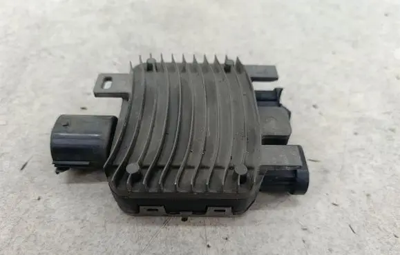Volvo V60 Coolant fan relay 