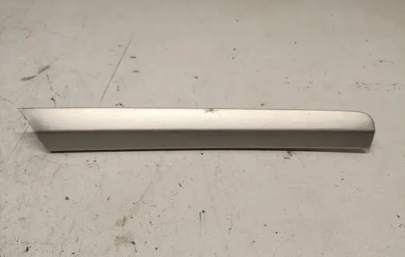 Audi Q7 4L Front door trim bar 4L0867410