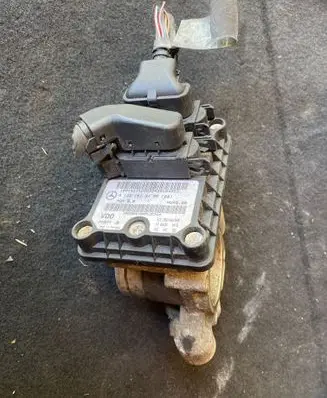 Mercedes-Benz B W245 Throttle valve