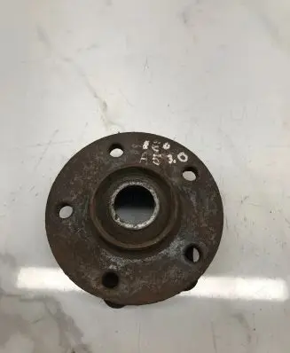 Audi A5 8T 8F Front wheel hub