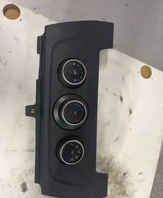 Renault Master III Climate control unit 275106521R 5A640000