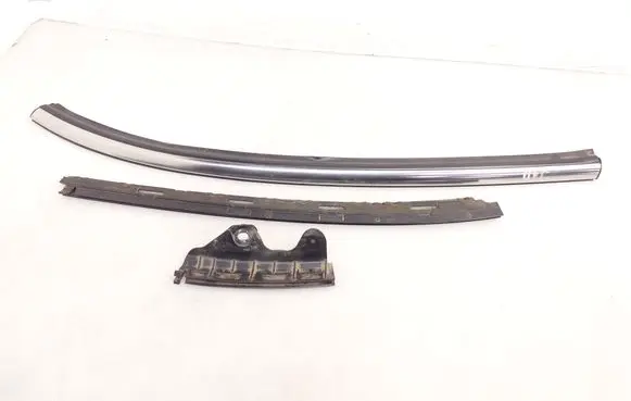 Mini One - Cooper F56 F55 Rear side glass trim 128662 7338624 7338626