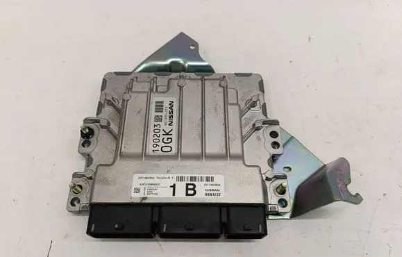 Nissan Qashqai J12 Engine control unit/module 237106UB00