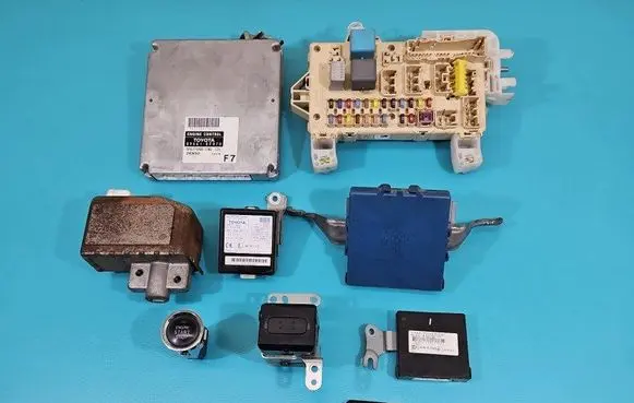 Toyota Corolla Verso E121 Engine control unit/module ECU 89661-0F070 IMPRK1466270