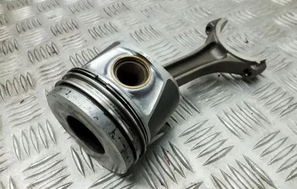 Piston