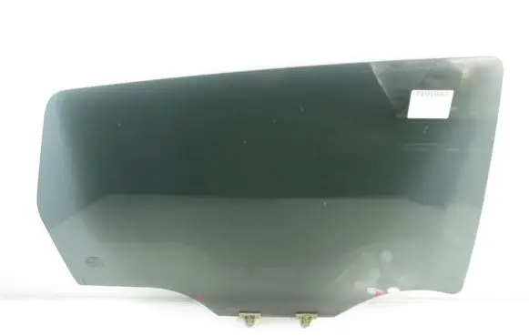 Nissan Qashqai Rear door window glass 