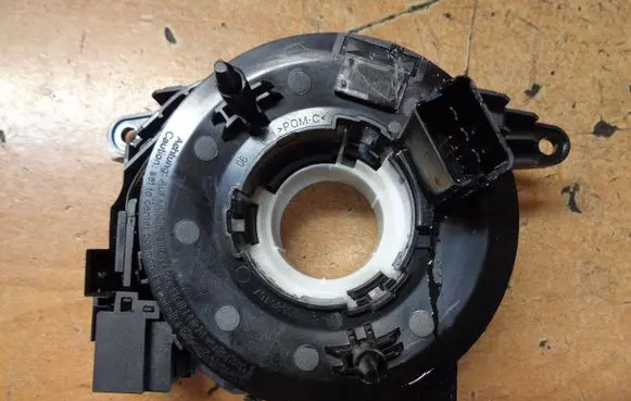 Skoda Rapid (NH) Airbag slip ring squib (SRS ring) 6RA959654