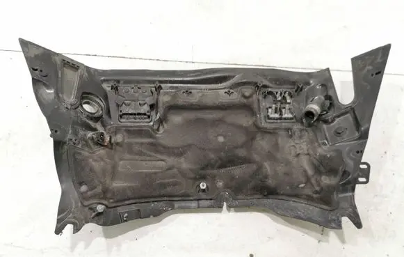 Other engine bay part