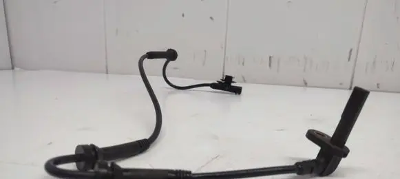 Renault Clio IV ABS brake wheel speed sensor 479101995R 10071153823