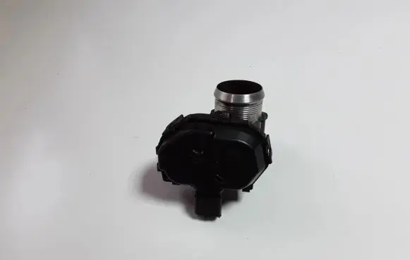 Ford Focus Throttle valve 9807238580