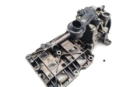 BMW 3 E90 E91 Oil pump 7810773 7810823