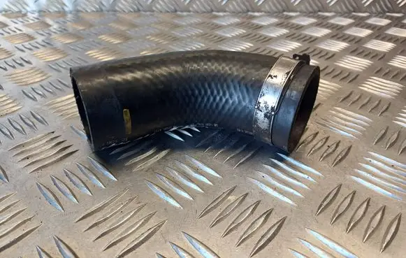 Mazda 3 I Intercooler hose/pipe