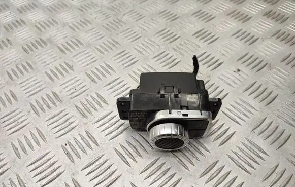 Mercedes-Benz A W176 Head unit multimedia control A2469009802