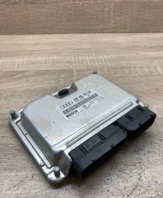 Audi A4 S4 B5 8D Engine control unit/module ECU 038906019AN 0281010094