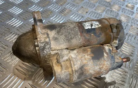 Opel Zafira B Starter motor 55353857