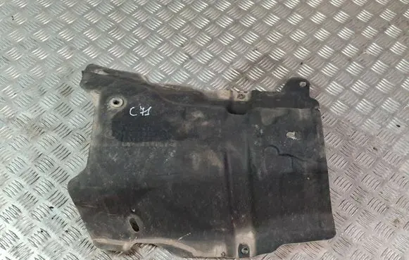 Hyundai Santa Fe Exhaust heat shield 84114CL500