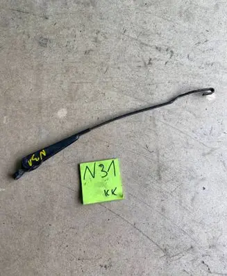 Volkswagen Polo II 86C 2F Front wiper blade arm 867955409A