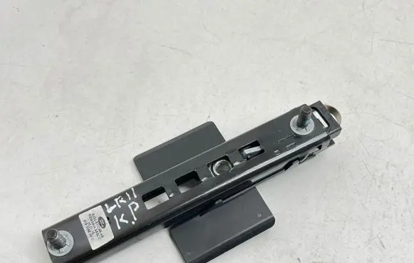 Land Rover Range Rover Evoque L538 Seat belt adjustment rail BJ32611C46AB 618568800C 619568800C