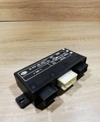BMW 5 E39 Door control unit/module 6904247