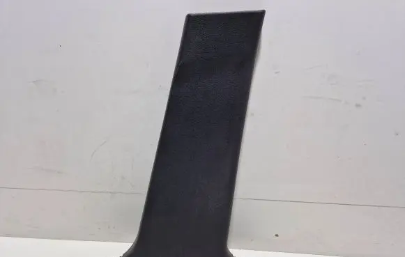 Mercedes-Benz C AMG W204 (B) pillar trim (bottom) A2046900425